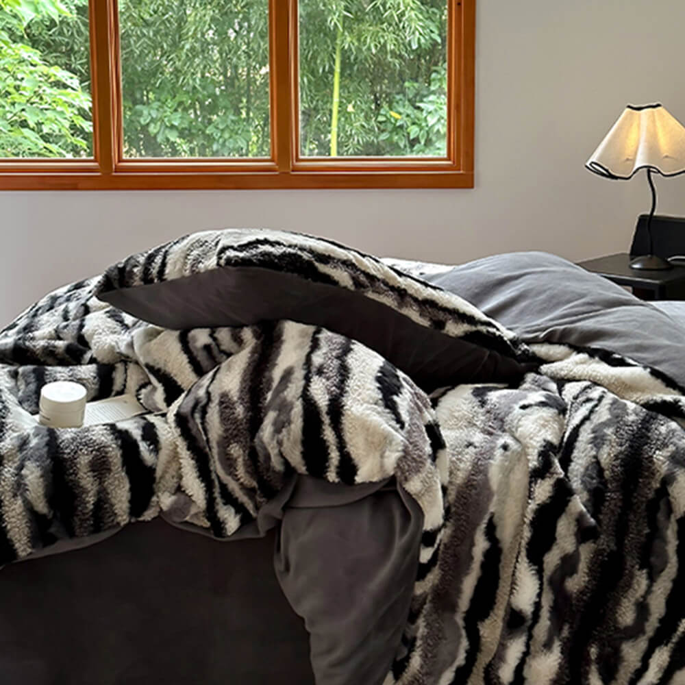 Doppelseitiges Luxus-Plüschbettlaken-Set mit Zebramuster