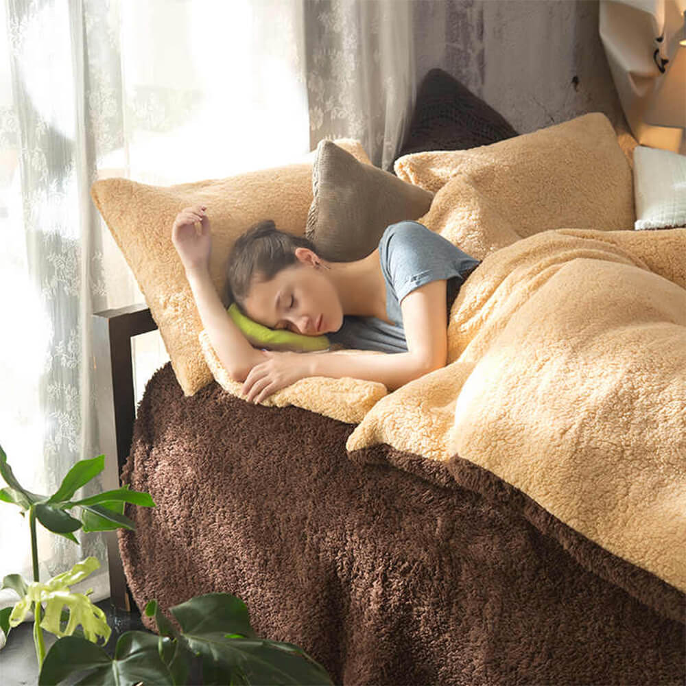 Set da letto di pile caloroso a due toni reversibile a due toni