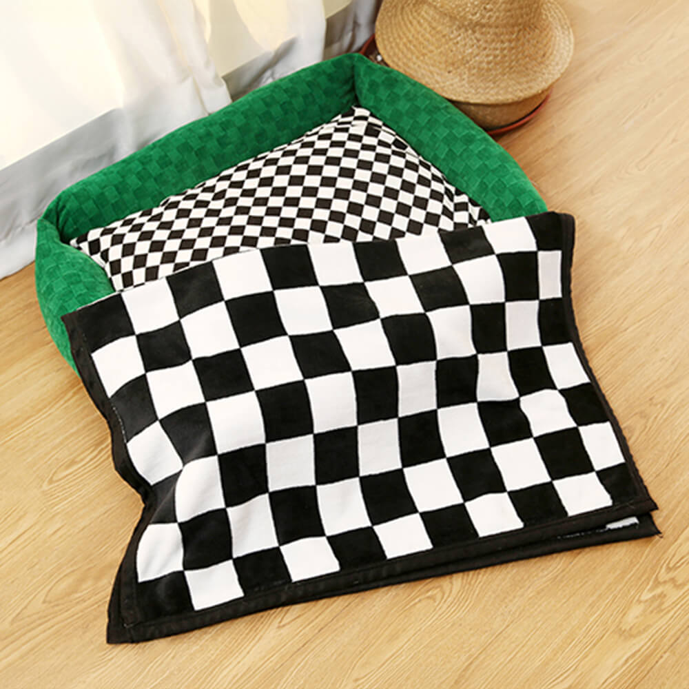 Trendy Wave Checkerboard Flannel Soft Dog Sleeping Blanket