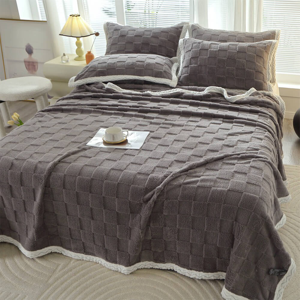 Versatile Checkerboard Super Soft Flannel Throw Blanket