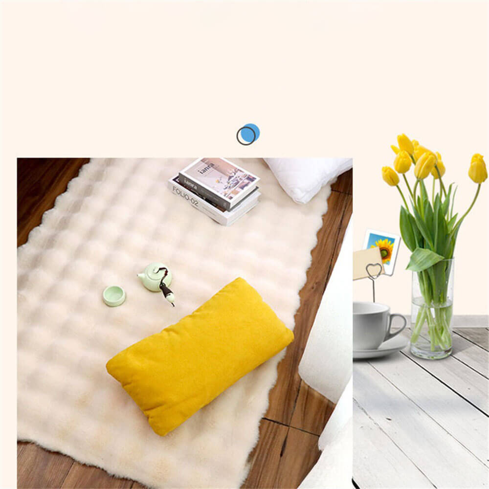 Ultra-Soft Plush Pet-Friendly Rug - Cozy & Durable for Your Home