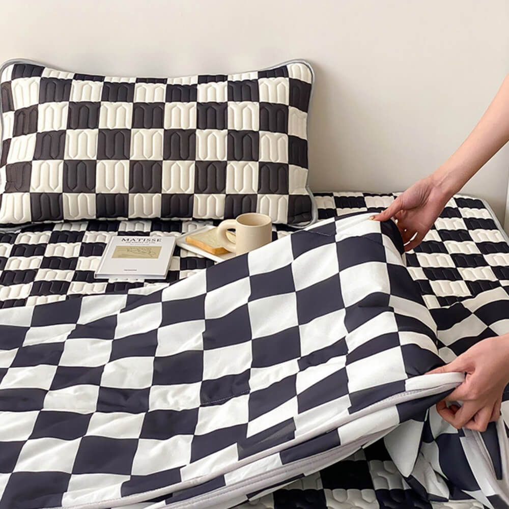 Checkerboard Latex Ice Silk Bedding Fitted Sheet Mattress Cover