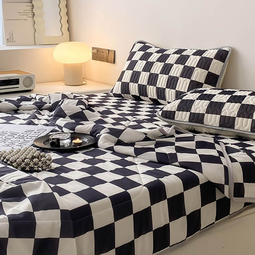 Ensemble de 3 matelas et taies d'oreiller en soie glacée et latex à damier