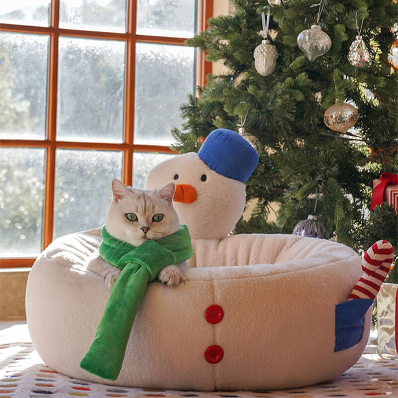 Christmas Snowman Shaped Cozy Cat Bed