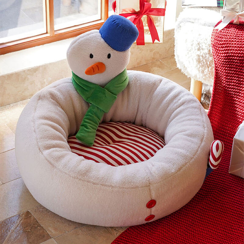 Christmas Snowman Shaped Cozy Cat Bed