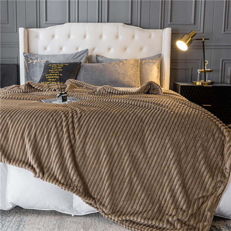 Double-Sided Milk Velvet Sofa Bed Blanket