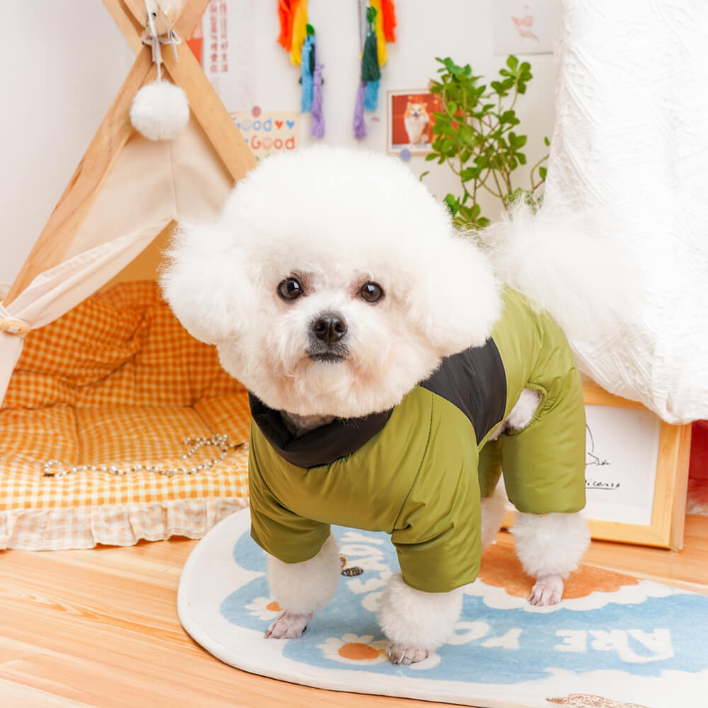 Wasserdichter und winddichter, vierbeiniger Outdoor-Hundemantel mit Öffnung auf der Rückseite