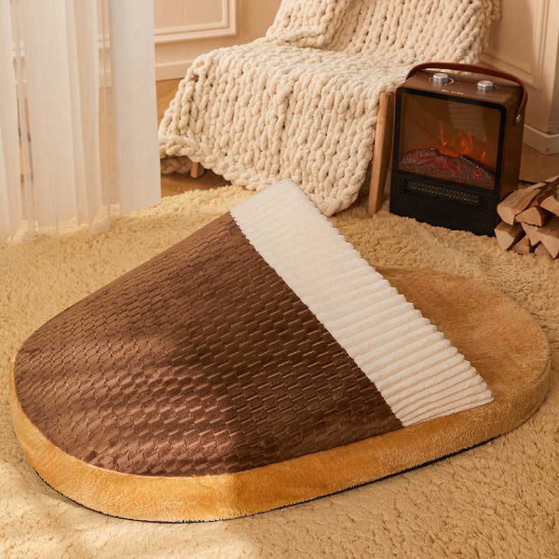 Funny Slipper Styled Semi-Enclosed Dog & Cat Bed