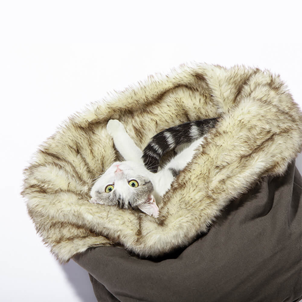 Luxury Warm Cozy Reversible Faux Fur Washable Cat Bed