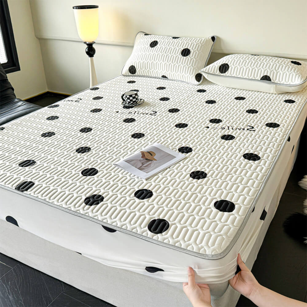 Polka Dot Cooling Latex Quilted Non-Slip Fitted Sheet Mattress Cover