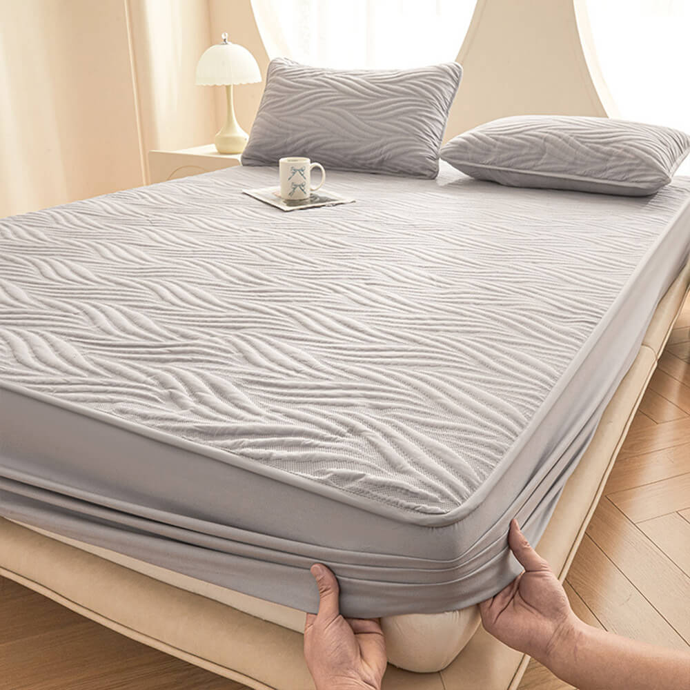 Ultra-Soft Waterproof Anti-Bacterial Fitted Sheet Mattress Cover