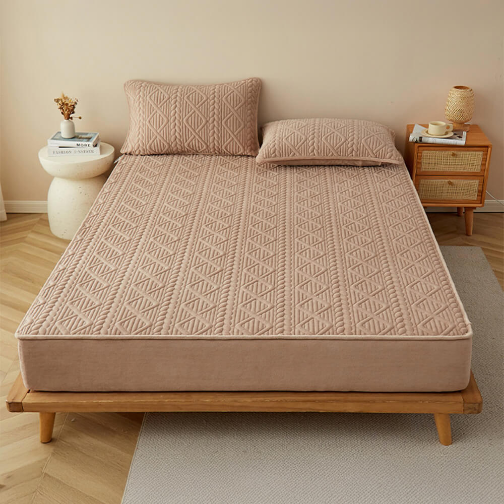 Wheat-Inspired Geometric Padding Quilted Milk Velvet Fitted Sheet Mattress Cover