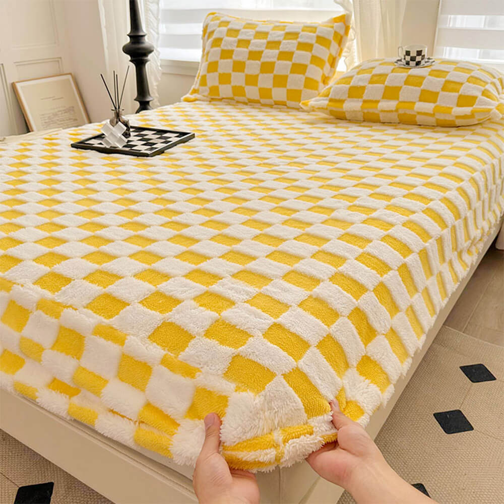 Premium Soft Checkerboard Plush Fitted Sheet Mattress Cover