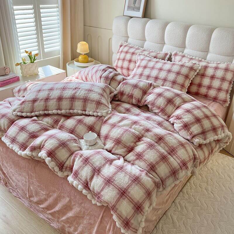 Trendy Fluffy Plaid Soft Plush Bed Sheet Set