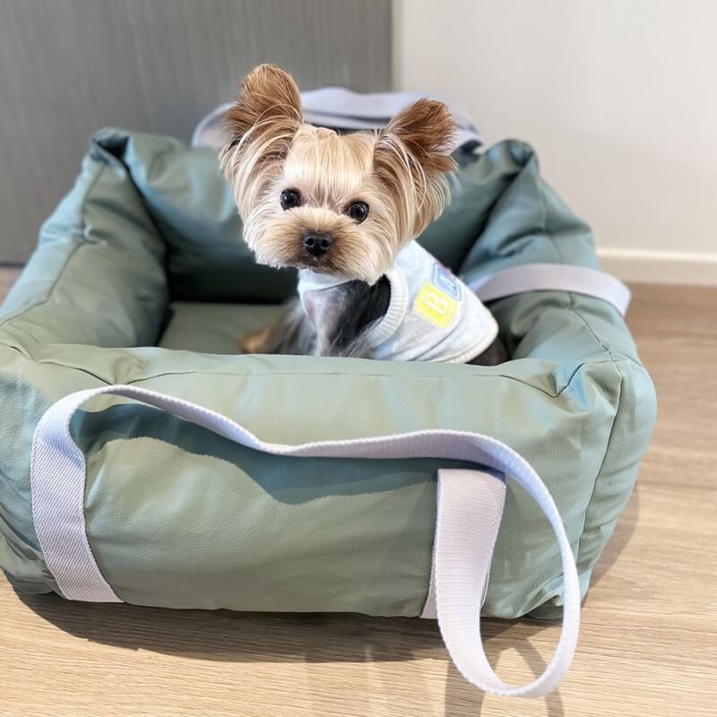 Asiento de seguridad para perros compacto y resistente al agua para viajes