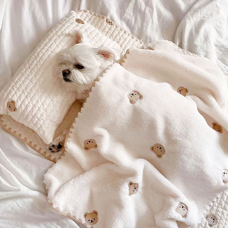 Ensemble de lit douillet en coton brodé confortable pour animaux de compagnie