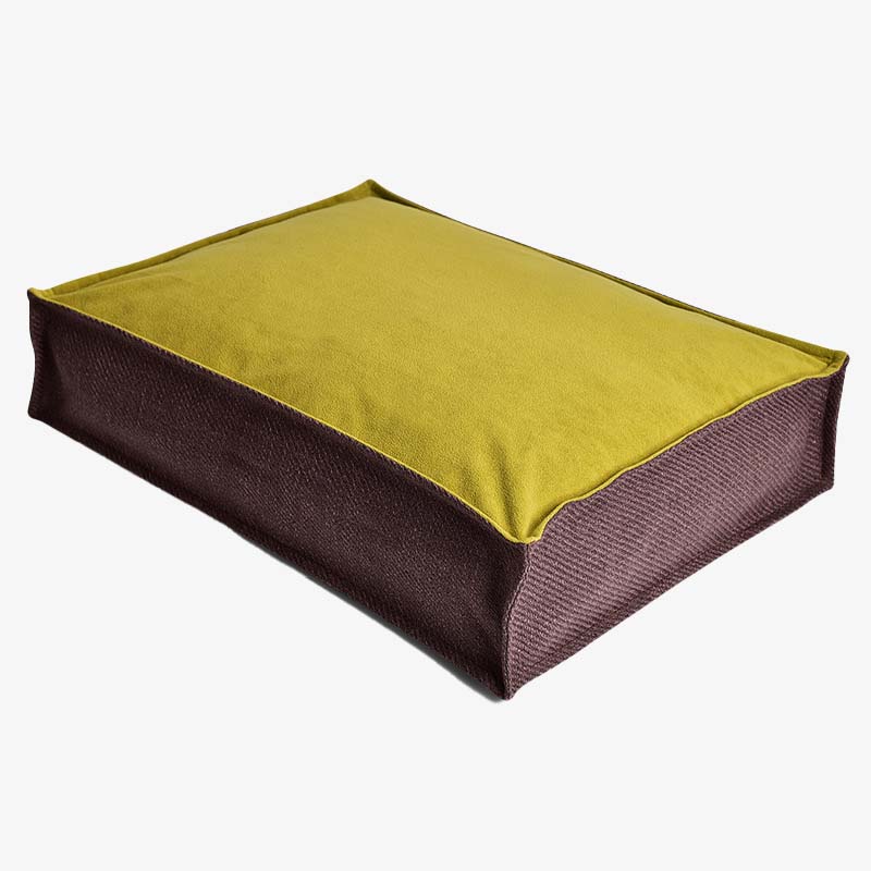 Colchoneta para dormir con cama para perros cuadrada de colores en contraste vintage