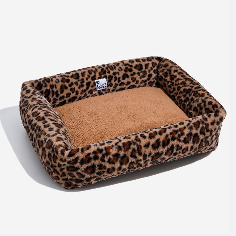 Wildlife Series Hundebett aus Rindsleder mit Leopardenmuster